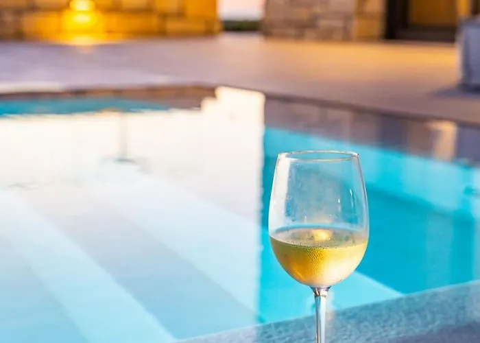 Anemelia * Foiníkion